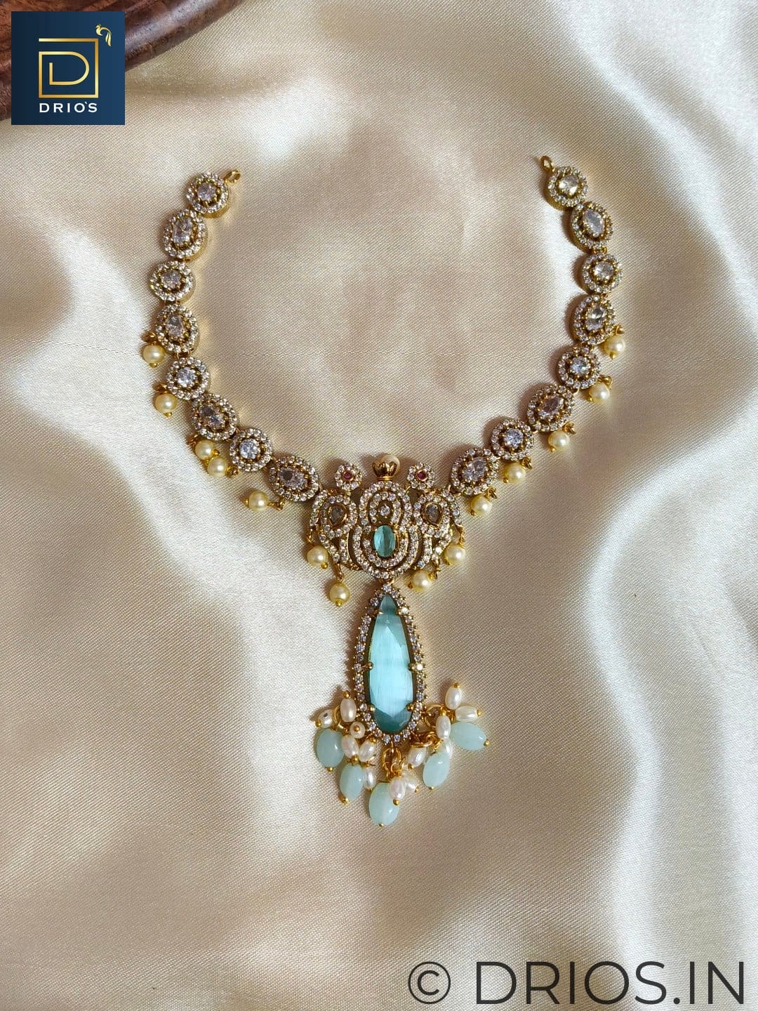 Brass jewellery set
