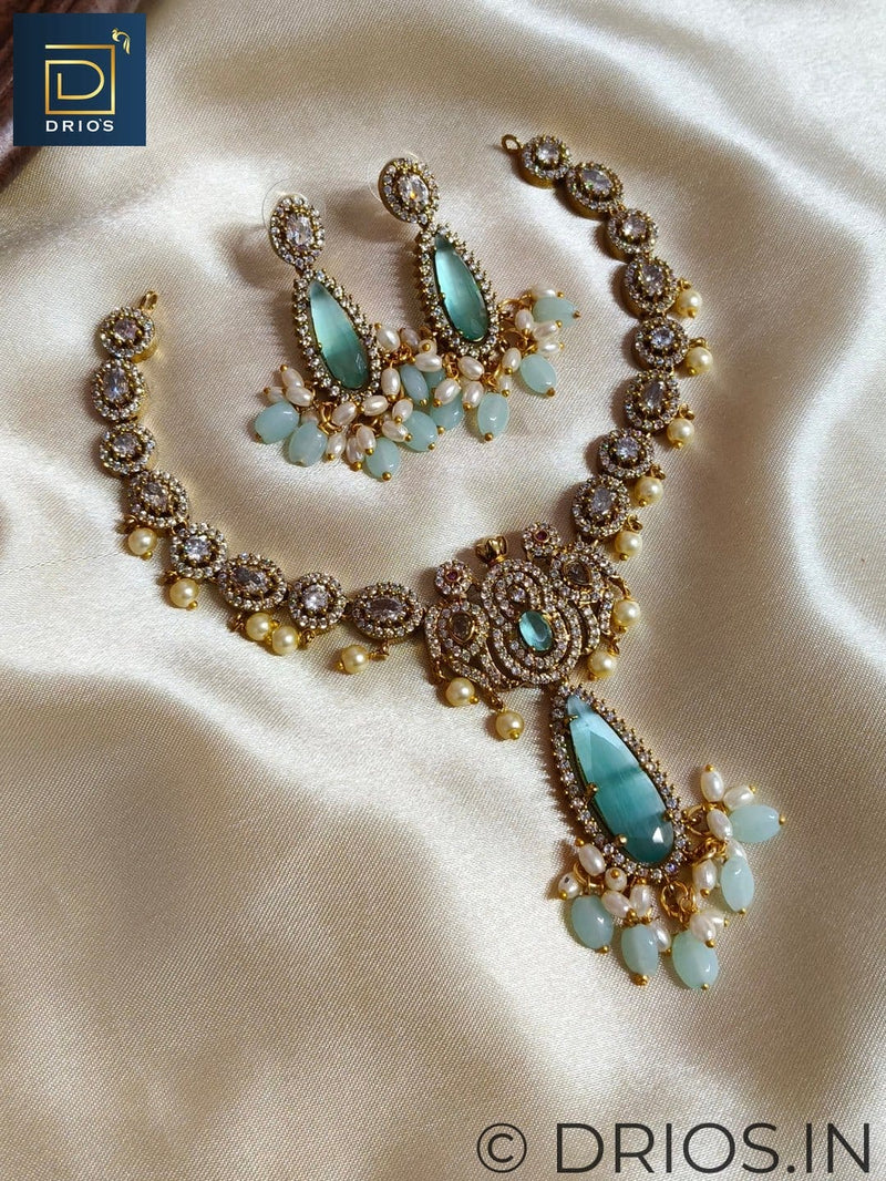 Brass jewellery set