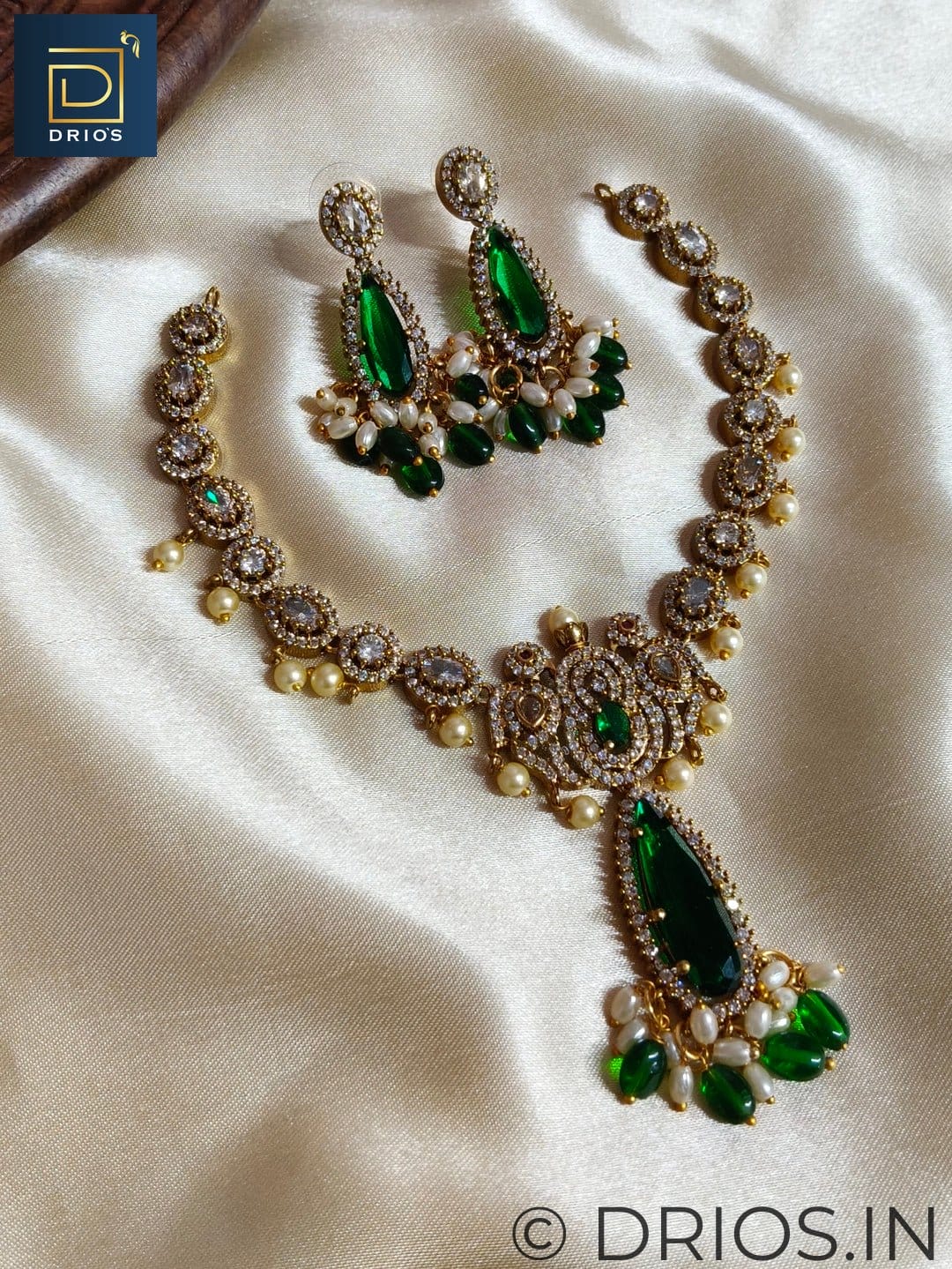 Brass jewellery set