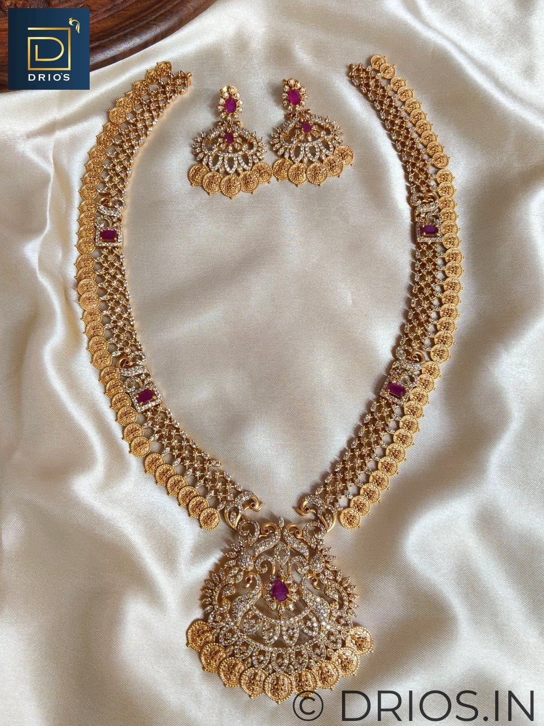 Brass jewellery set
