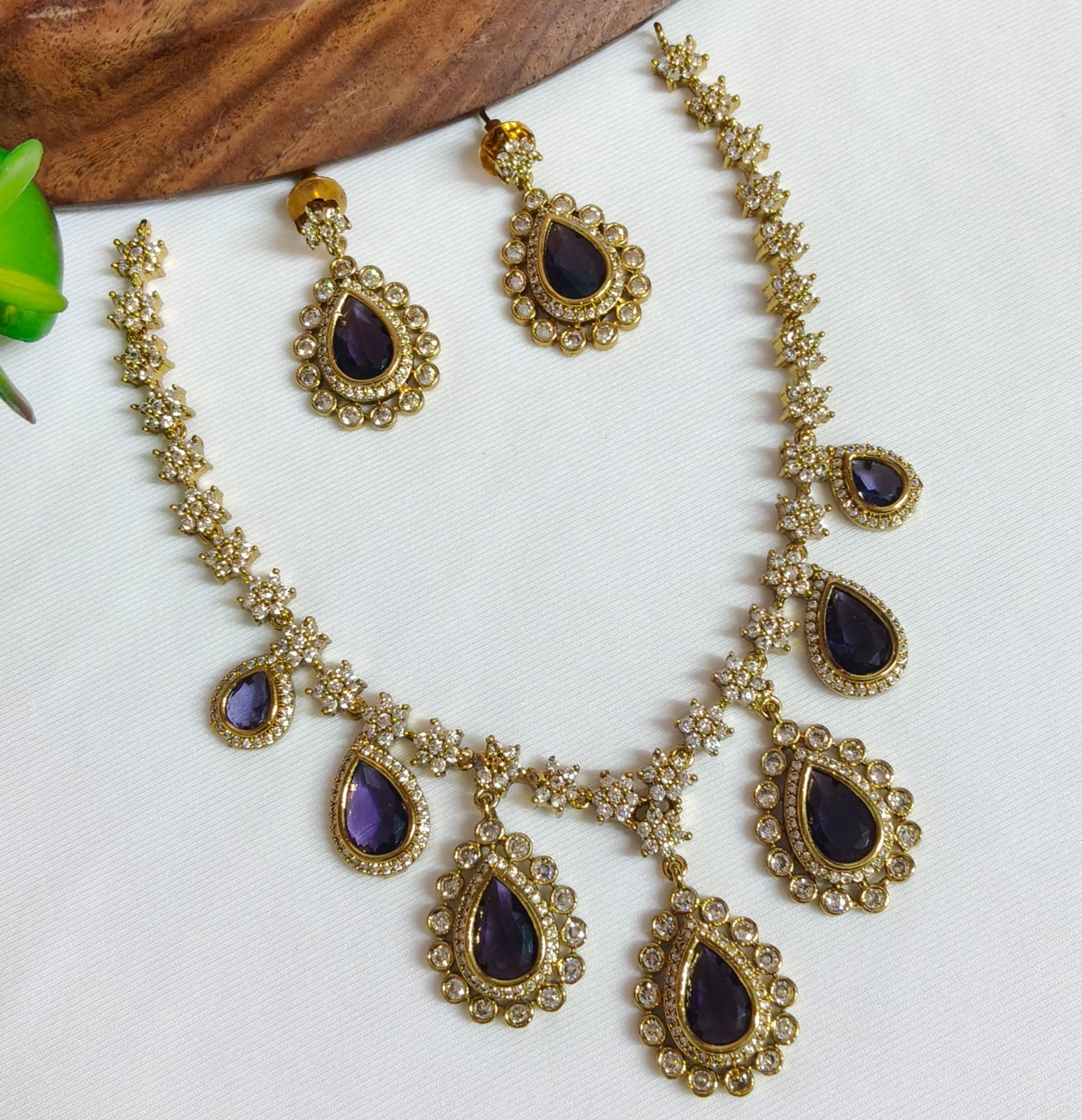 NECKLESS SET