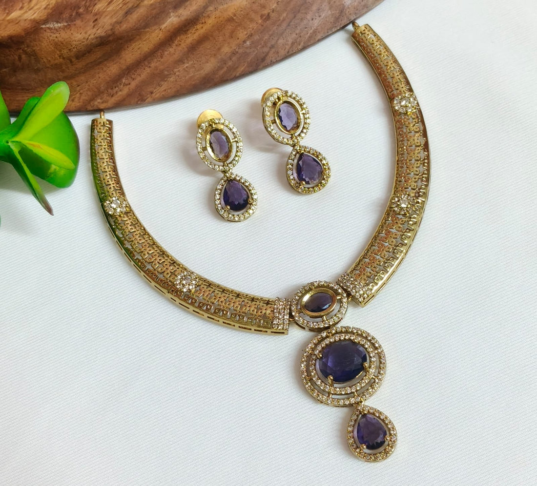 NECKLESS SET