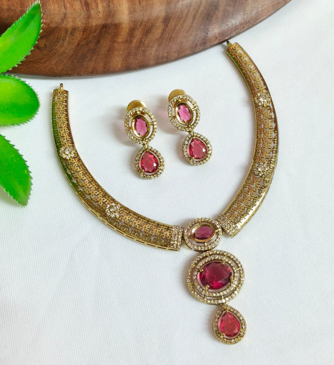 NECKLESS SET