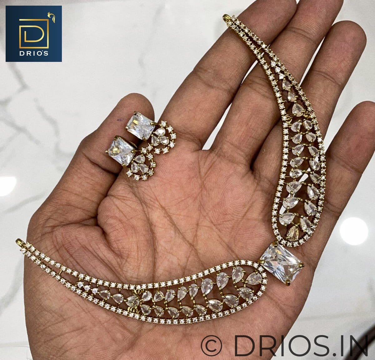 Drio's Brass Elegance Necklace